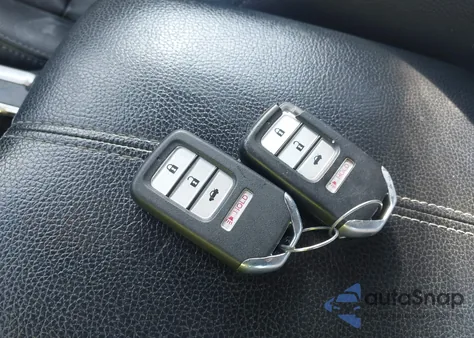 2014 Honda Accord Ex-L V-6 z USA, uszkodzony, nr VIN 1HGCR3F84EA009420